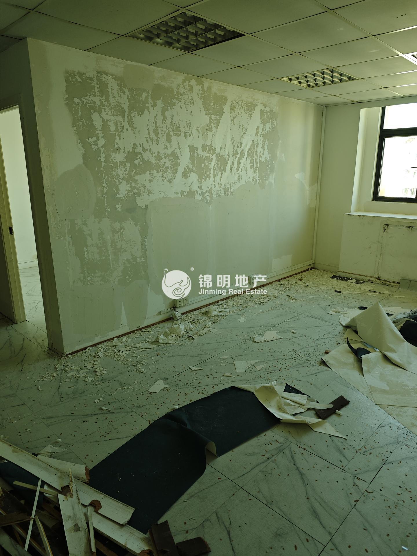 光新浦发广场95平米写字楼出租